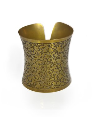 Handcrafted Copper Cuff Bracelet: Unique Style and Radiance